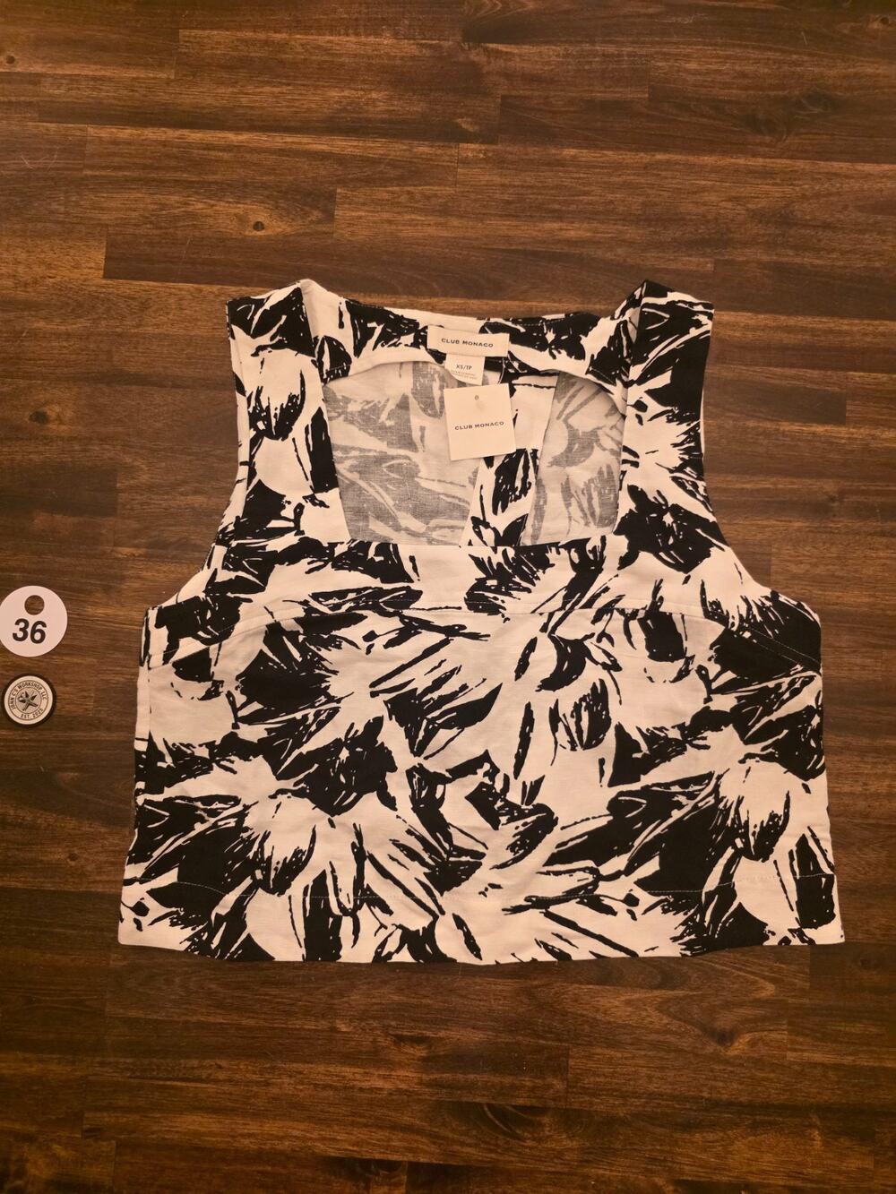 Club Monaco Top Womens XS Black White Floral Linen Blend Shell Blouse NWT